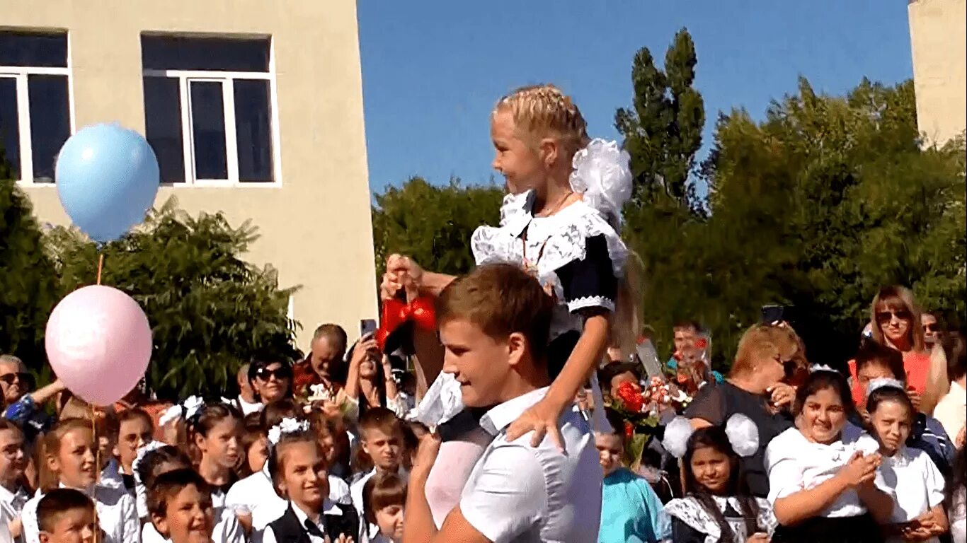 нина ткачева каменск шахтинский. школа 17 лиховской. каменск-шахтинский мкр лиховской. школа номер 17 город каменск-шахтинский мкр лиховской. микрорайон лиховской ростовская область.