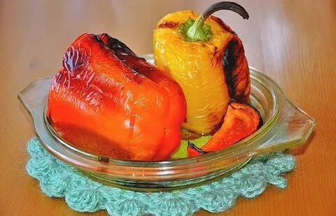 Запечь перец в духовке целиком в кожуре
