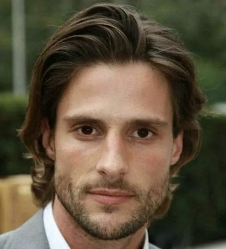 Corte de pelo para hombres Волосы средней длины, Хипстерские прически, Длинные в