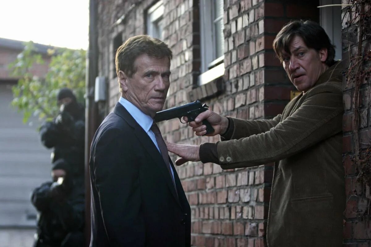 немецкие сериалы детективы. лучшие немецкие детективы. немецкий детективный сериал. вера сериал британия. сериал вера детектив.