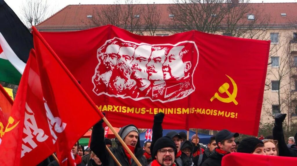 Коммунистическая партия Германии коммунисты Германии. Митинги Коммунистической партии Германии. Митинги Коммунистической партии Германии 1933. Флаг Коммунистической партии Германии.