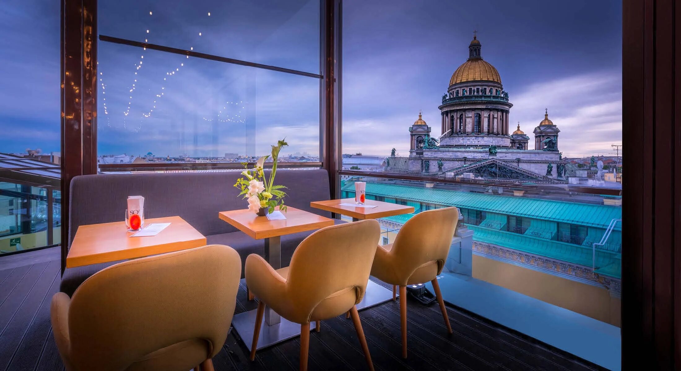 Красивые отели питера. Софитель Санкт-Петербург терраса. So Sofitel в Питере. Hi so Terrace Санкт-Петербург ресторан.