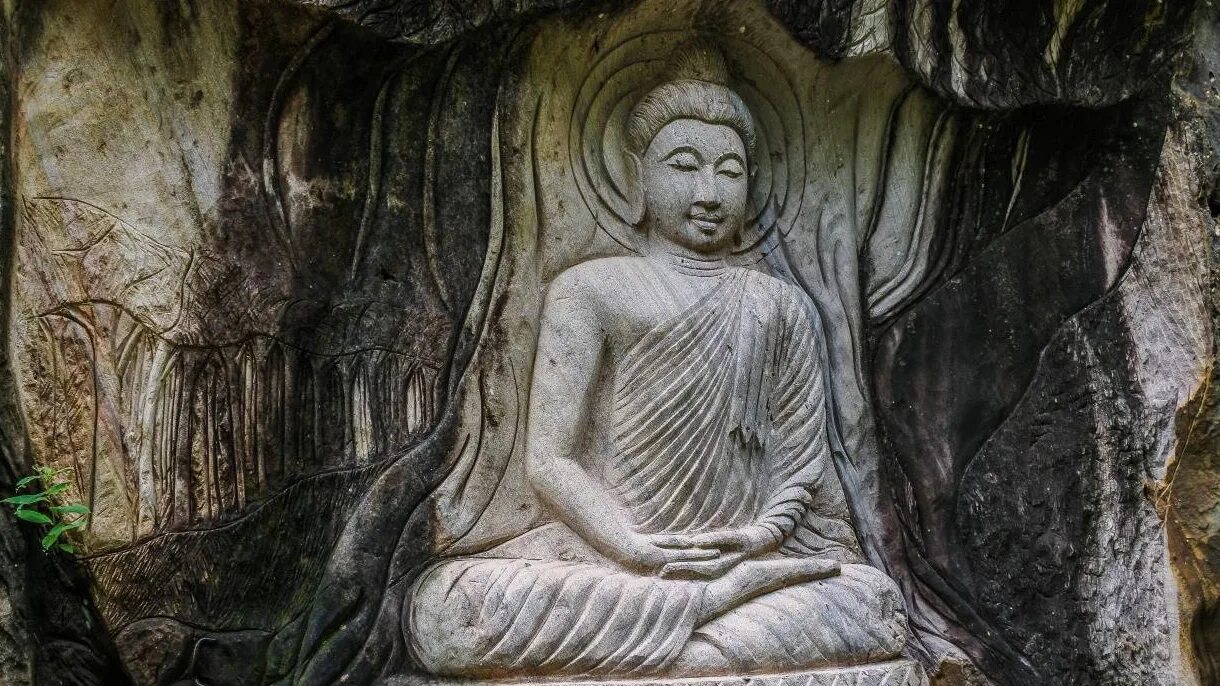 Перерождение будды. Нирвана буддизм арт. Собака воплощение будды. Сиддхартха гаутама арт. Китайская статуя императора льва.