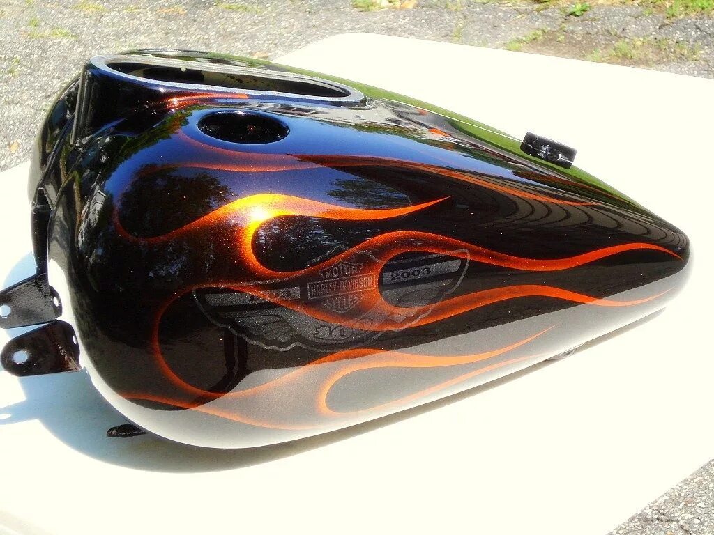 Бачок мотоцикл. Бак мотоцикла харлей-дэвидсон. цировка на harley davidson. покраска мотоцикла харлей дэвидсон. harley davidson цировка бак.