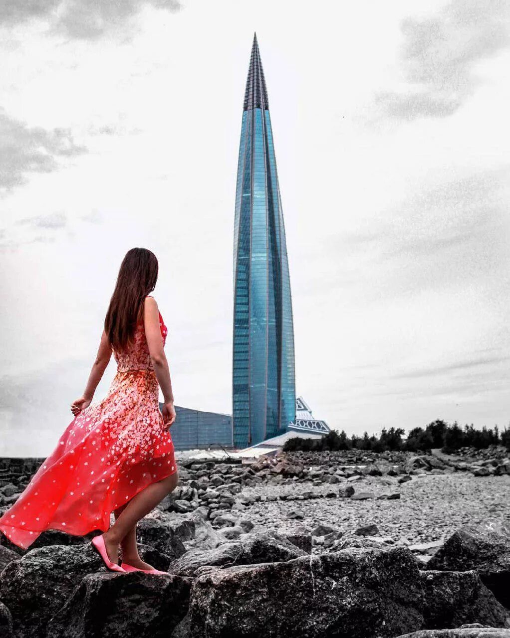 Лахта-центр в санкт-петербурге. Lahta woman. Лахта 2 15 рублей. Газпром санкт-петербург здание лахта. Башня лахта центр санкт-петербург.