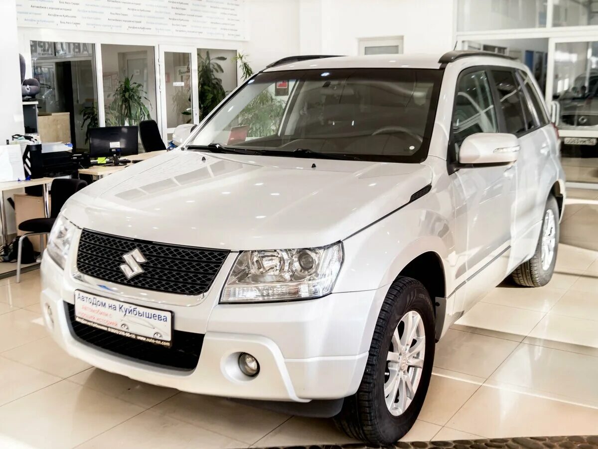 Suzuki grand vitara на авито. Suzuki Grand Vitara 2.0 at. Suzuki Grand Vitara III Рестайлинг 2.0 4wd at (140 л.с.) бежевый с пробегом. Гранд Витара авито. Сузуки авито.