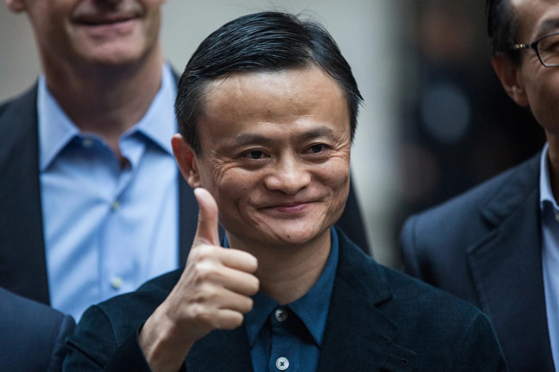 Самый богатый в китае. Джек ма. Alibaba Джек ма (ма Юнь). Китайский бизнесмен Джек ма. Джек ма миллиардера.