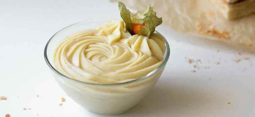 Крем пломбир для наполеона со сливками. Крем пломбир со сгущенкой для наполеона. Крем заварной пломбир со сливками. Мороженица kitfort. Крем пломбир со сгущенкой для наполеона.