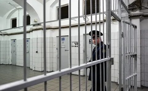 Организация надзора в следственном изоляторе