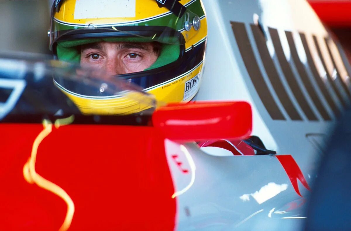 Формула 1 айртон сенна. Айртон сенна 1983. Айртон сенна фото. Senna video viral. Айртон сенна да силва.