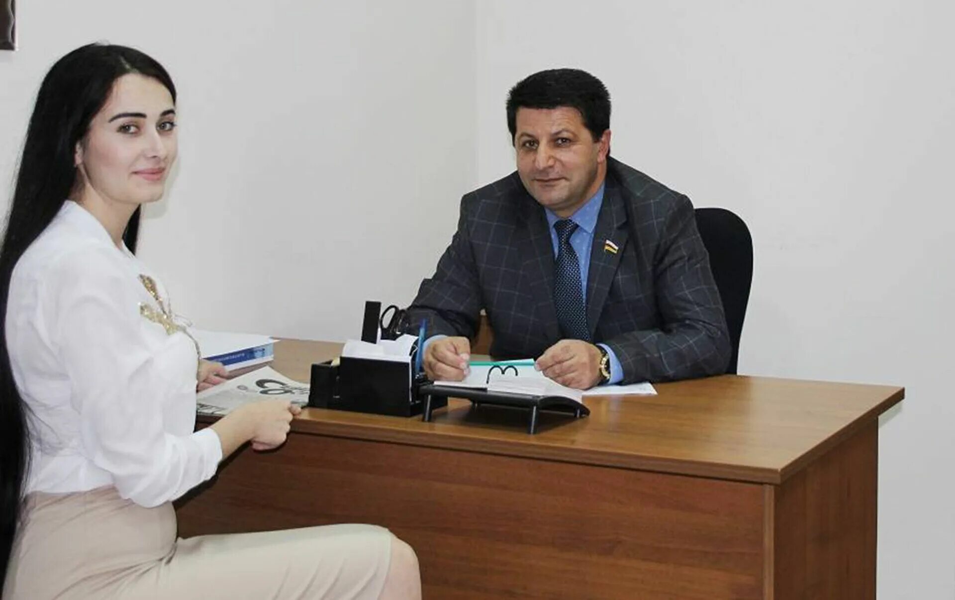 Джиоев депутат. Портал осетии. Портал осетии. Министерство природных ресурсов и экологии рсо-алания. Министерство финансов рсо-алания руководитель.