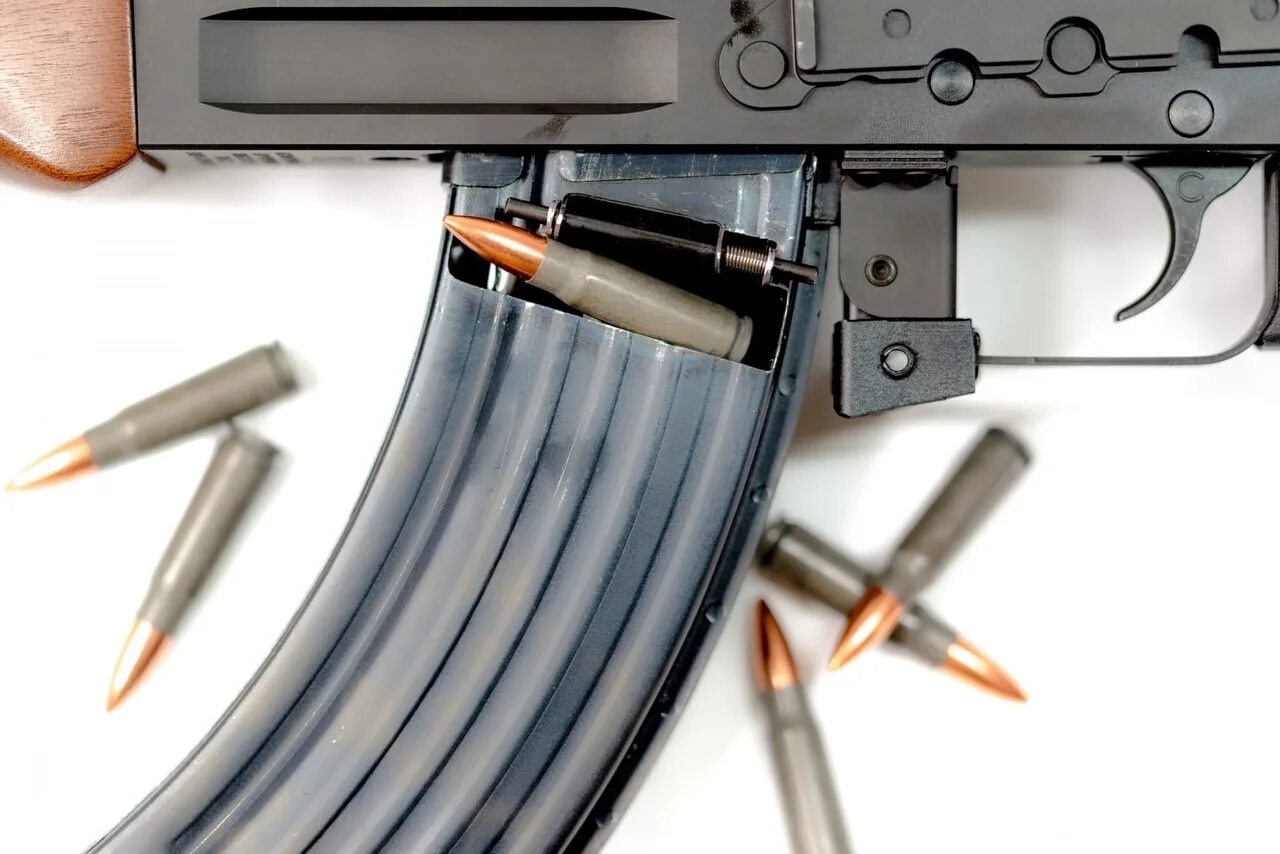 Плагин levels. Usmc пулеметчик. Картинка вход с оружием запрещен. Фантастическое стрелковое оружие. Mag-4400.