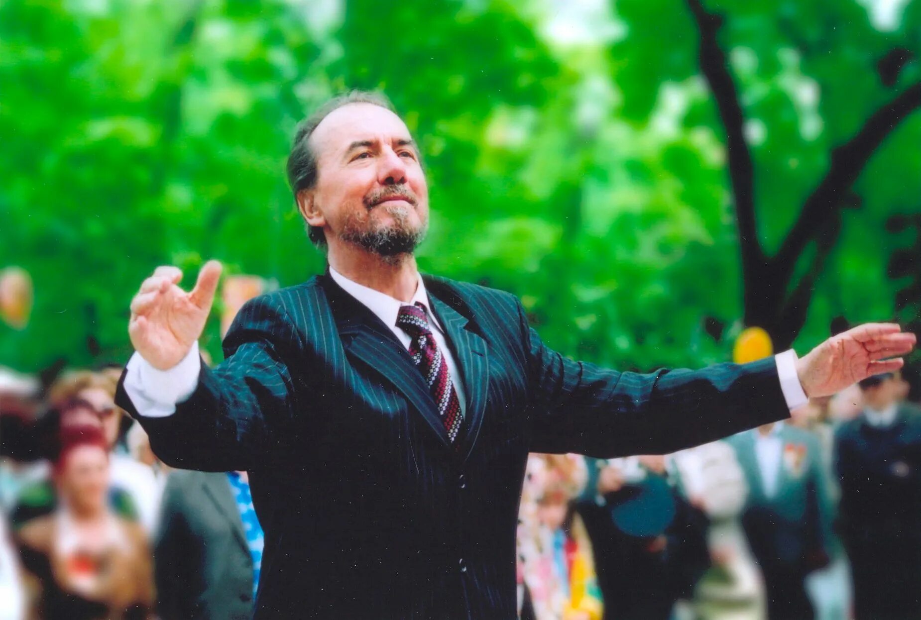 Захарченко виктор гаврилович кубанский казачий хор. Кубанский хор виктору захарченко. Захарченко виктор кубанский казачий. Руководитель кубанского казачьего хора виктор захарченко. Захарченко композитор.