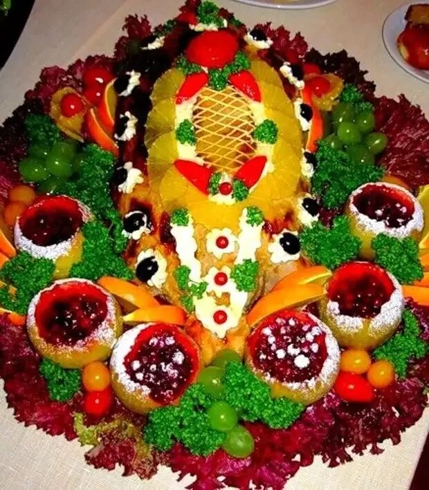 Украшение закусок. Праздничные украшения блюд. Украшение блюд праздничного стола. Необычные украшения блюд. Блюда в виде цветов.