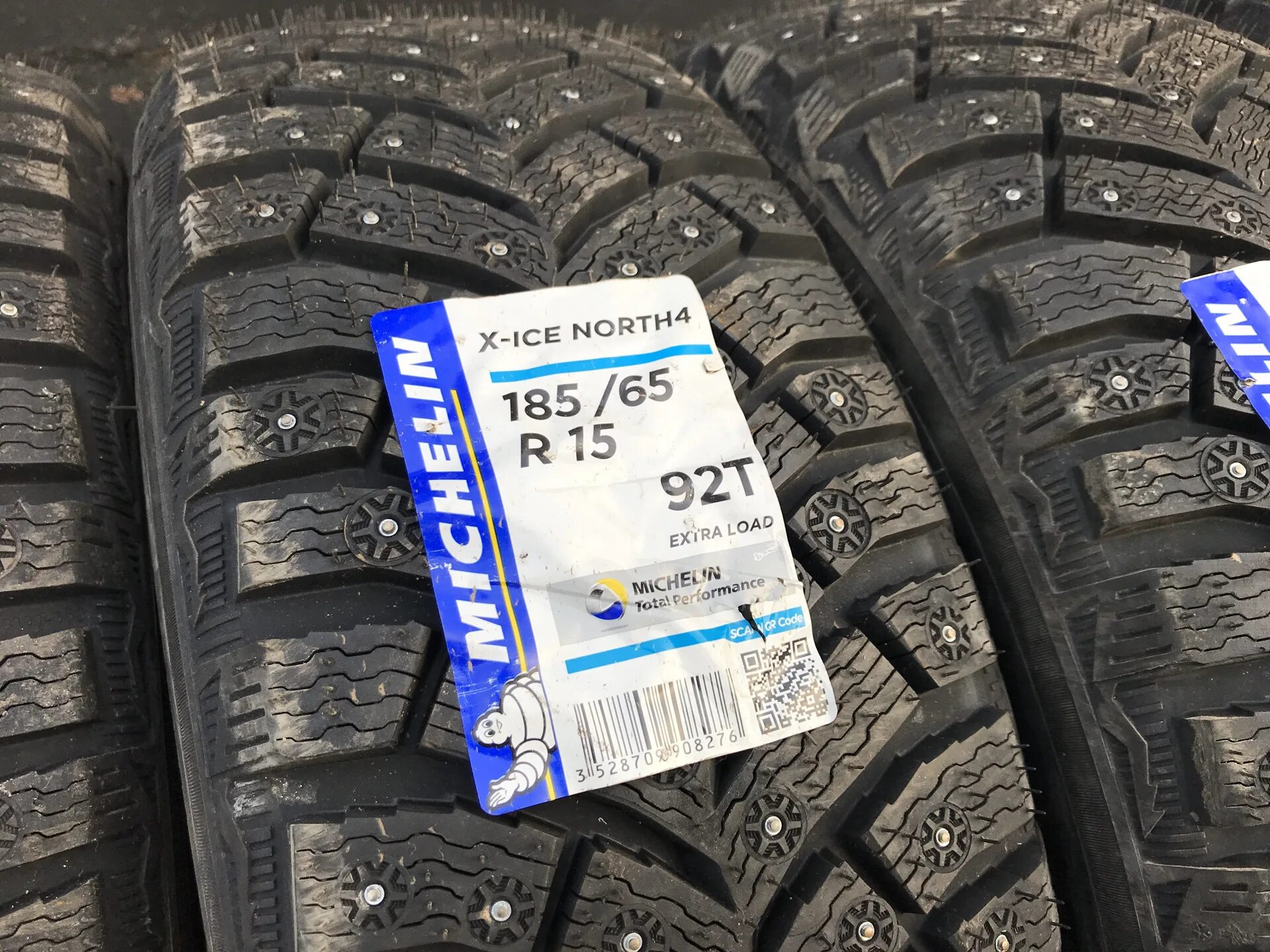 Michelin x-Ice North 4. Michelin x Ice Snow North 4. Michelin x-Ice North 4 дрифт. Мишлен x Ice North 4 и x Ice Snow. Michelin x ice north 4 цены