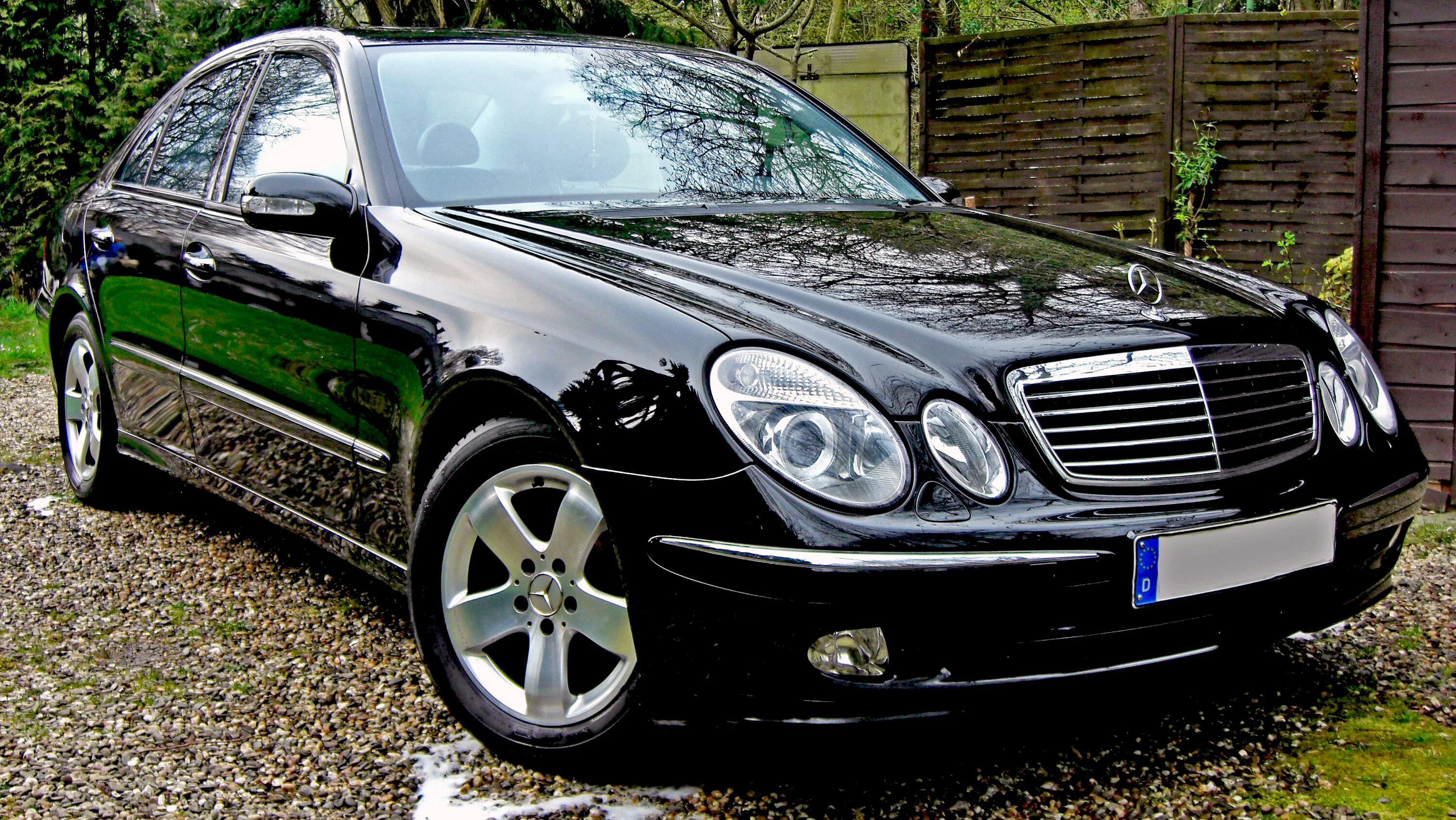 Мерседес 2005 купить. Mercedes Benz e320 w211. Мерседес Бенц е 240. Mercedes-Benz w211 2005. Mercedes e-class (w211, s211).