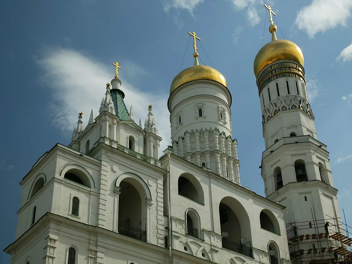 Колокольня ивана великого башня. Звоница «колокольня Ивана Великого». Филаретова пристройка к колокольне Ивана Великого. Башня Ивана Великого в Кремле. Колокольня Ивана Великого архитектура.