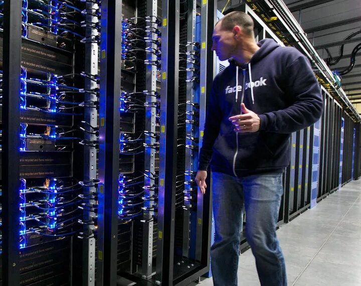 Server 9. Дата-центр анб. дата-центр агентства национальной безопасности. сервера социальных сетей. server анб.