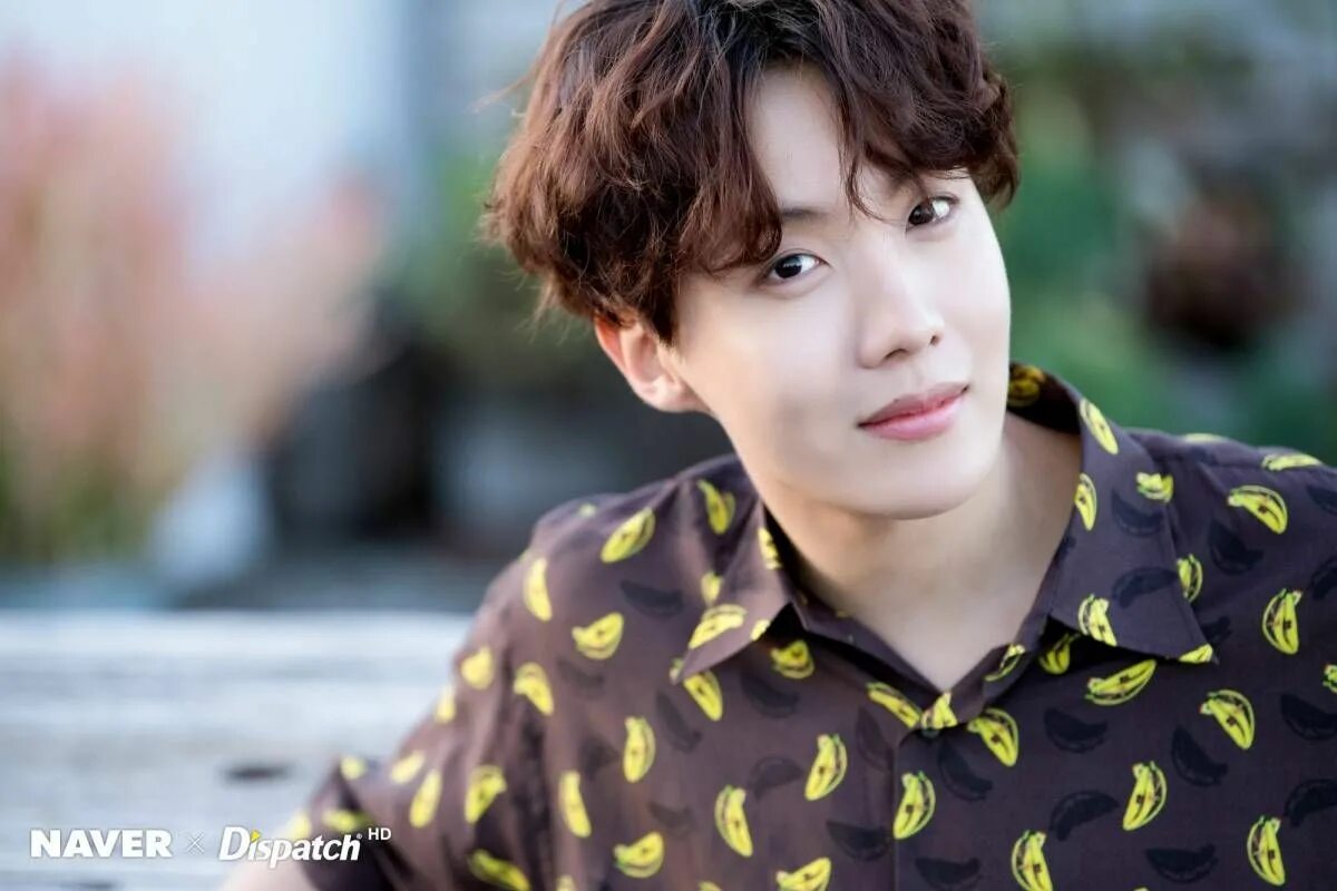 Хосок bts. Хоуп бтс. Jhope корейский рэпер милый. Джей хоуп. Джей хоуп.