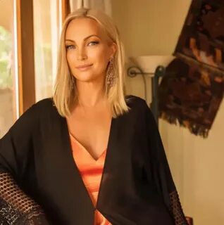 Yalangoch xotin onanizm qiladi