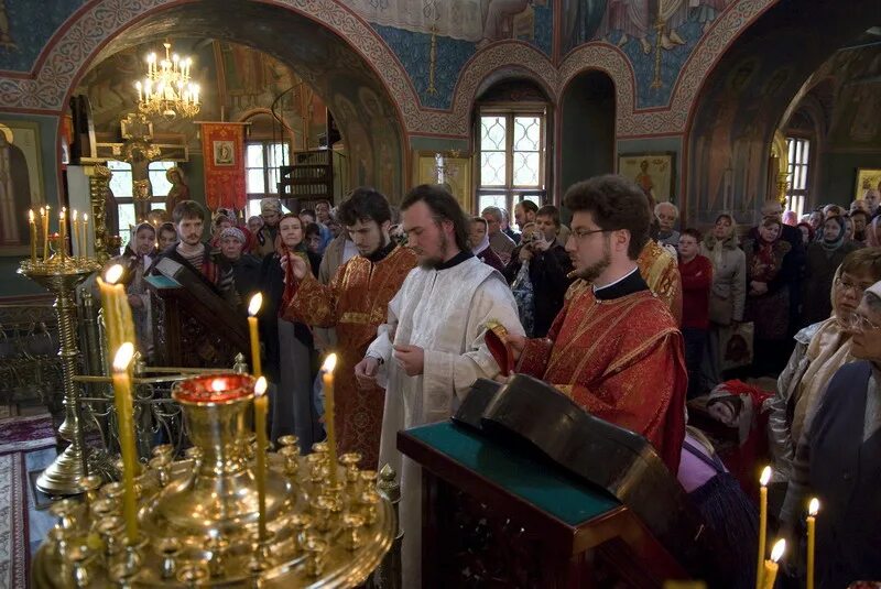 расписание служб в храме в зюзино