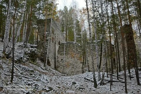 Камень в корне