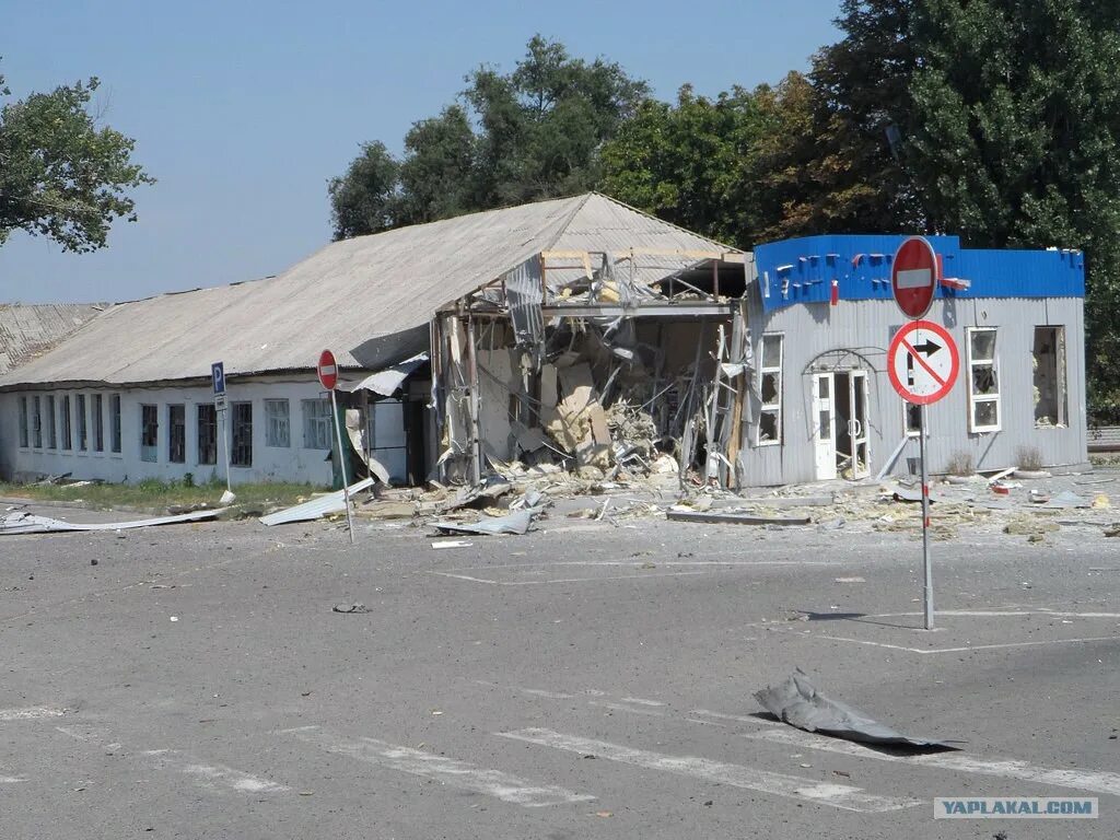 Погода сейчас первомайском. Первомайск (город, Луганская область). Первомайск город Луганская область автовокзал. Первомайск Луганская область площадь.