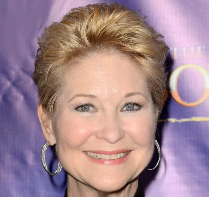 Ди уоллес. Dee wallace. dee wallace-stone hot. ди уоллес горячие.