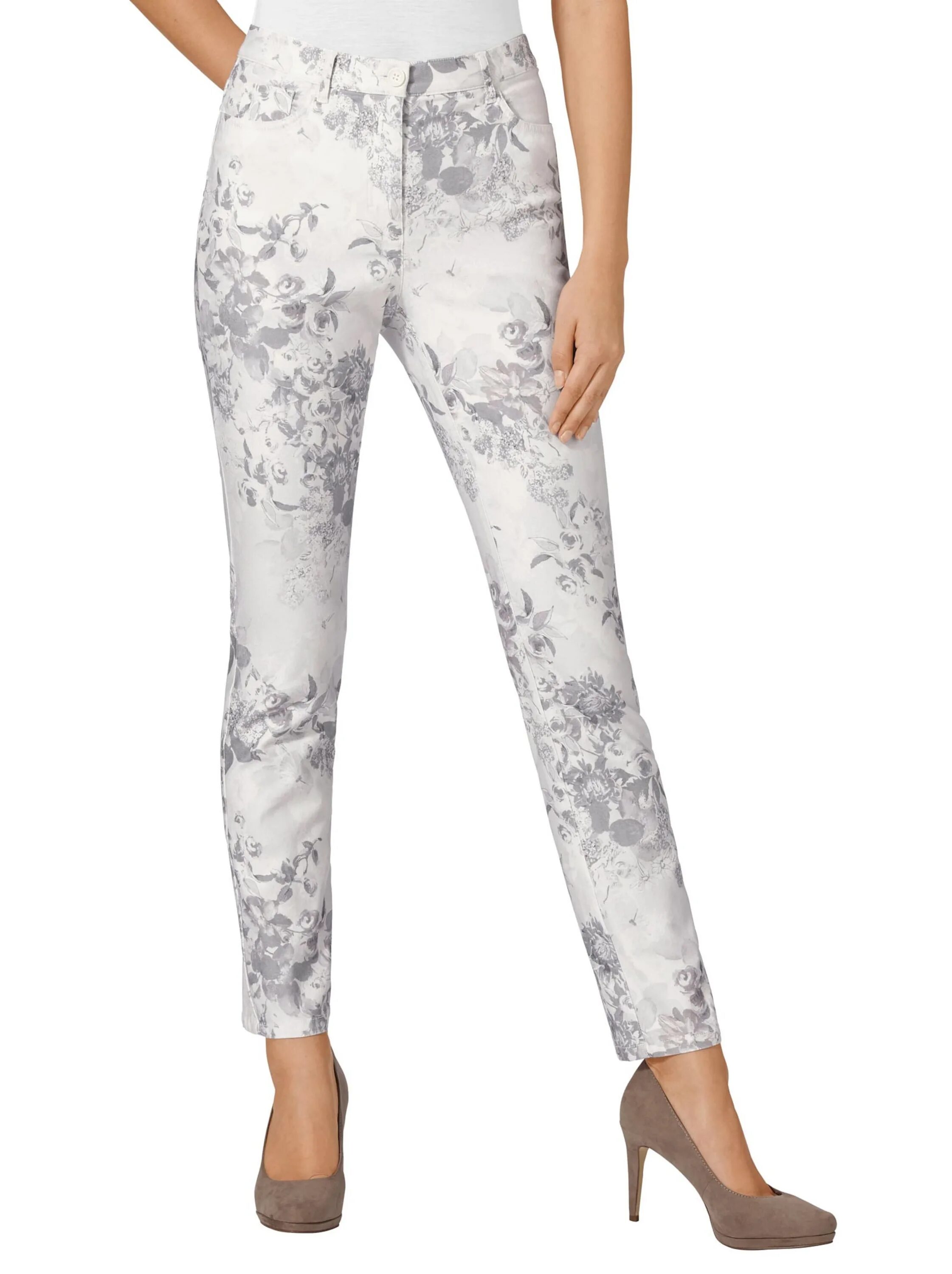 Фирма косма одежда. Российские актрисы в джинсах. Косма одежда. Косма одежда. Косма одежда.