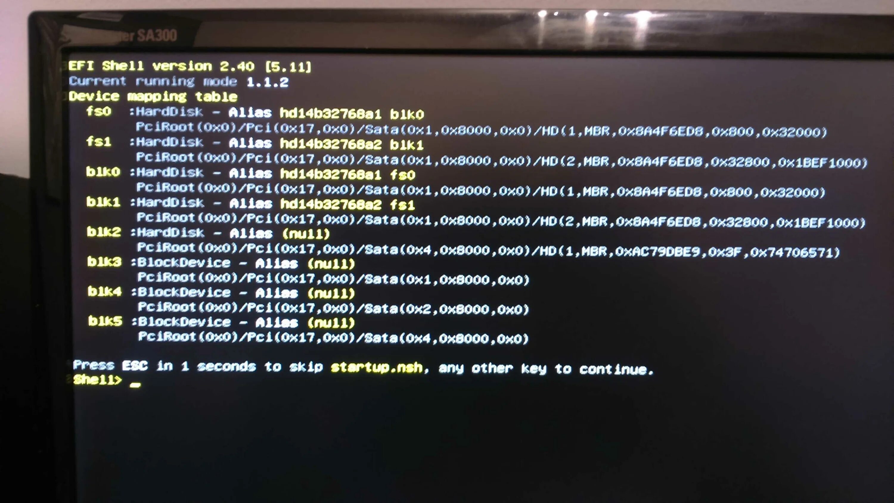 EFI Shell. EFI Shell Mode. 0x0002 0x0003. PCIROOT(0x0)/PCI(0x14,0x3) Intel 9560. Interactive shell v 2.2