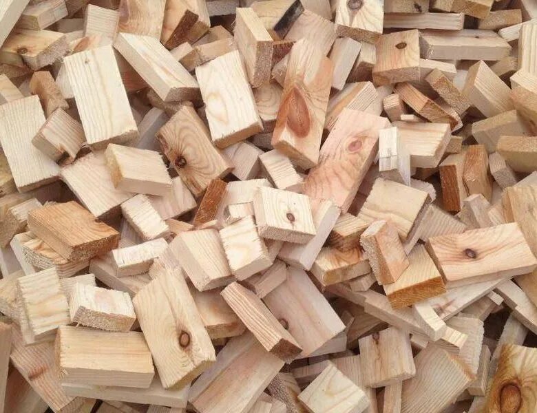 Купить дрова от производителя. Дрова. Дрова кубики. Срезка дрова. Дрова отходы.