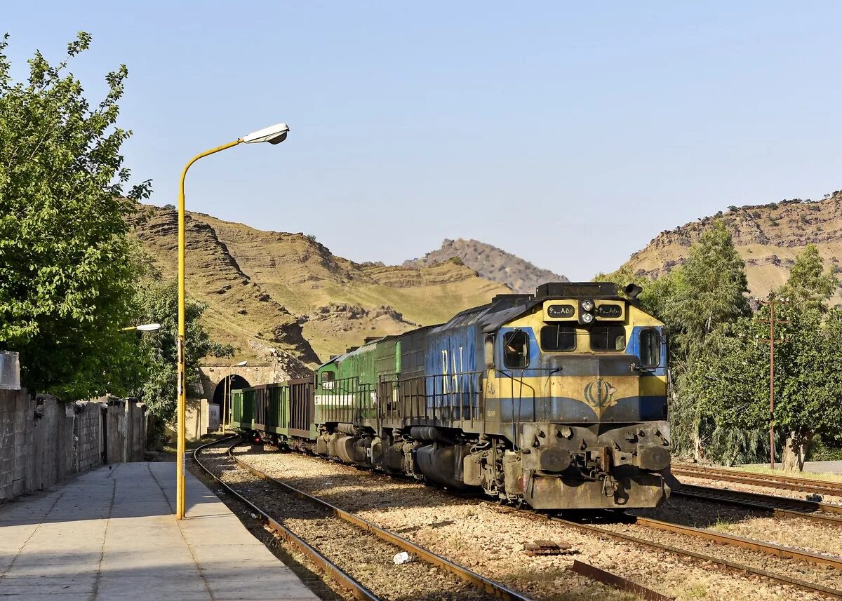 Железные дороги ирана. ЖД дороги Ирана. Iran Rail, железная дорога. Трансиранская железная дорога (Иран).