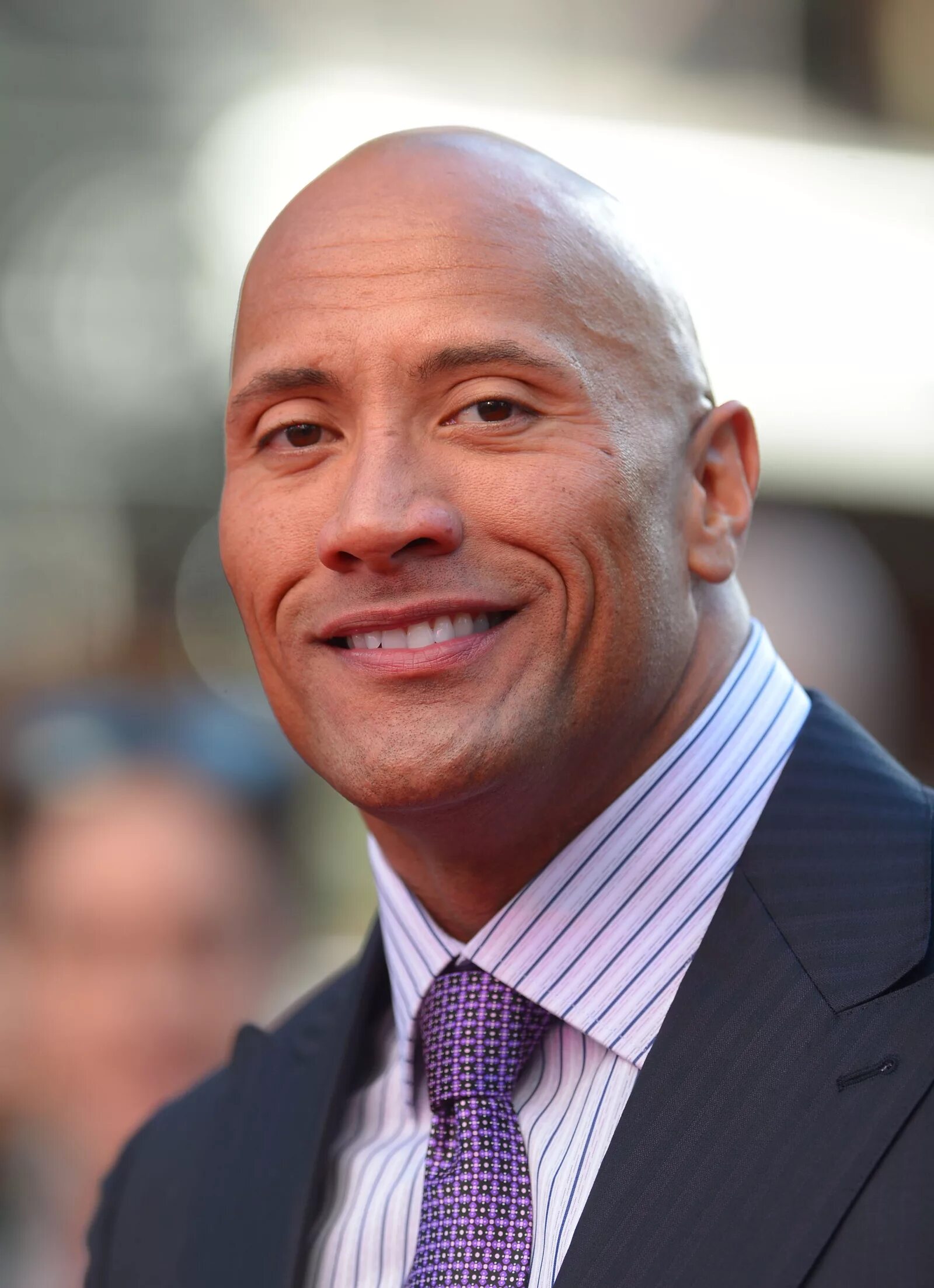 дуэйн скала джонсон фото. Dwayne johnson 2022 харизма. дуэт скала джонсон. дуан джонс. дуан джонс портрет.