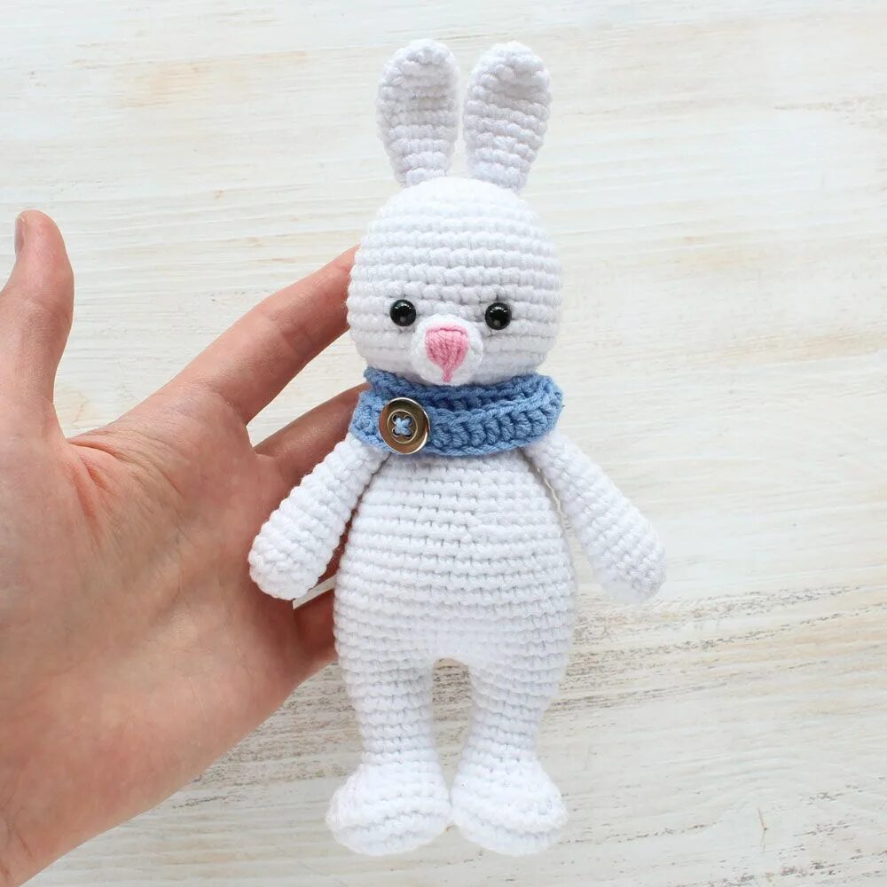 Как связать игрушку крючком для начинающих зайчика. Игрушки крючком амигуруми заяц. амигуруми для начинающих игрушки крючком. маленький вязаный зайчик. вязаный заяц крючком.