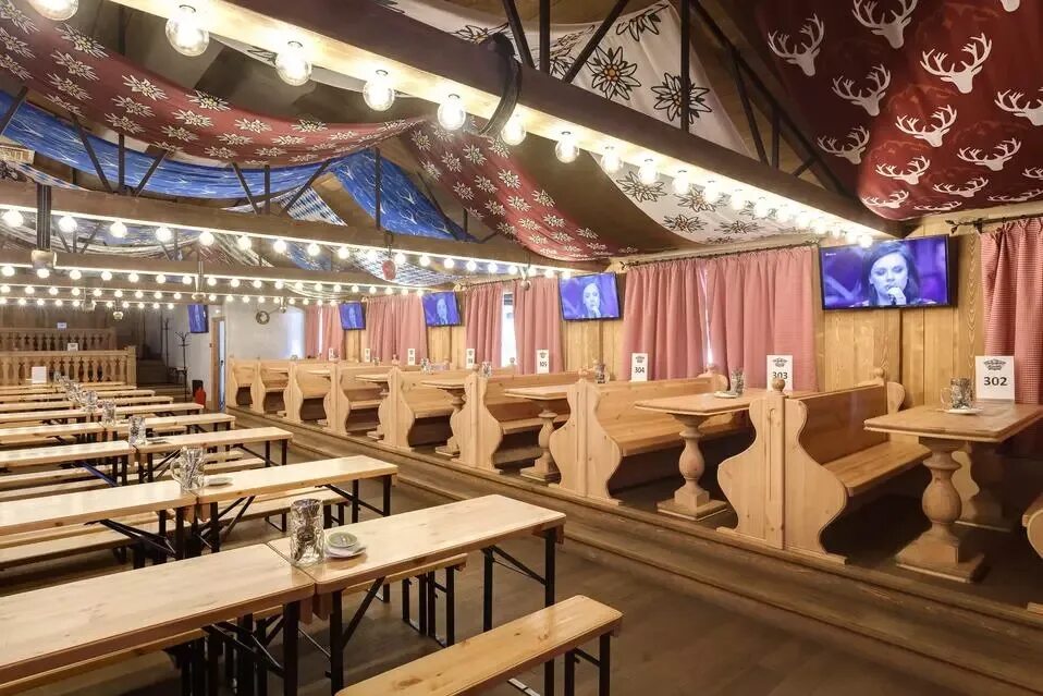 Ресторан альпенхаус спб крестовский остров. Южная дорога 17 альпенхаус. Альпенхаус южная дорога 17 санкт петербург меню. Альпенхаус шведский стол. Альпенхаус на крестовском.