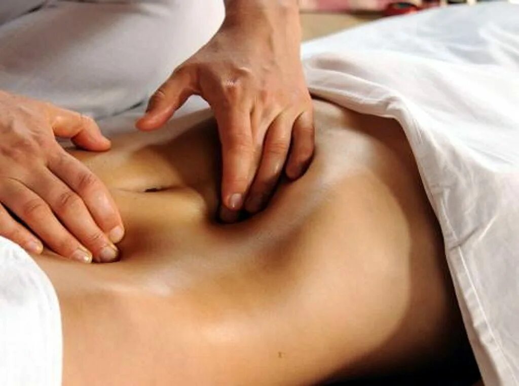 антицеллюлитный массаж жи. массаж мышц живота. массаж живота. антицеллюлитный массаж живота. самомассаж живота.