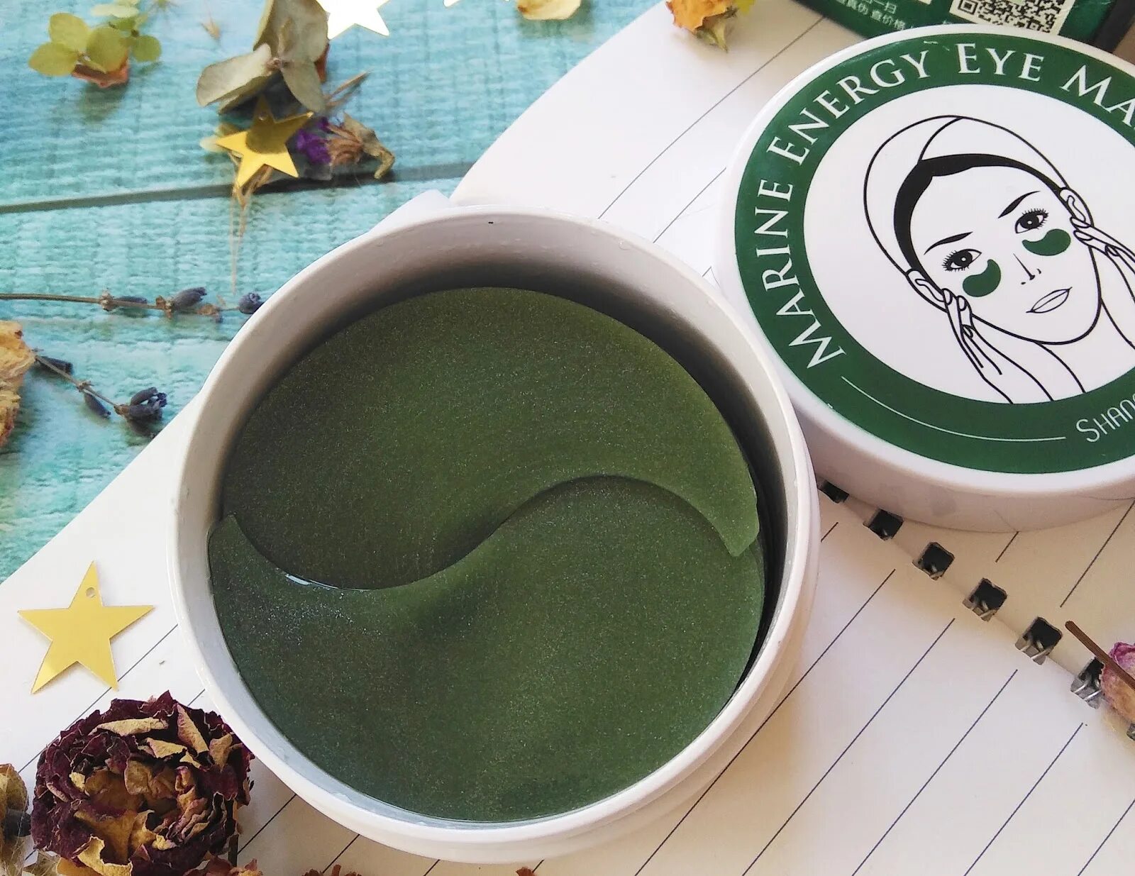 Патчи со спирулиной. Патчи spirulina. маска со спирулиной. корейские патчи со спирулиной зеленые. патчи для глаз со спирулиной.