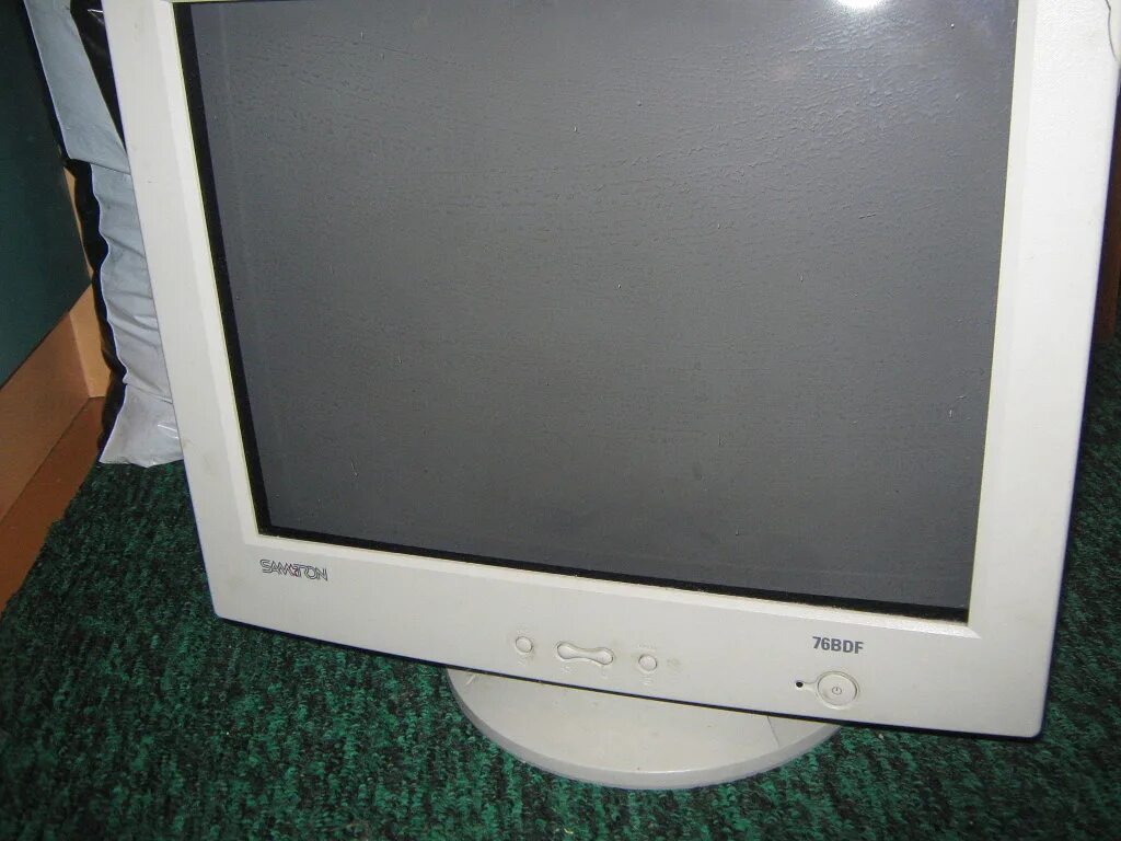 Купить старый монитор. Монитор CRT 14" Samsung Samtron 45b. Samsung Samtron 76bdf. Samtron 632w. Монитор Samtron 15 550.