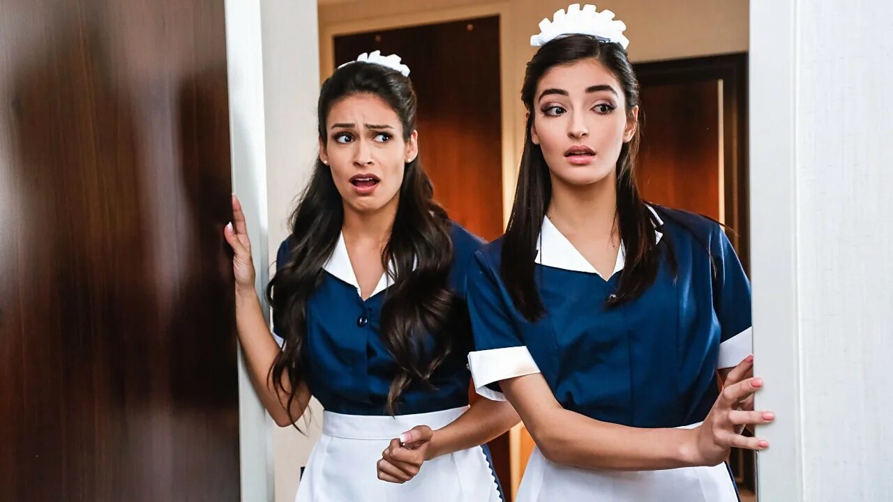 Мужчина среди женщин. Kat dennings в костюме горничной. Топ модель по американски 20 сезон. Аниме горничная лилиана. Горничную втроем.