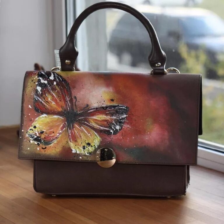 роспись сумок акриловыми красками. роспись сумок. роспись кожаной сумки. сумка с пейзажем. роспись сумок акриловыми красками.