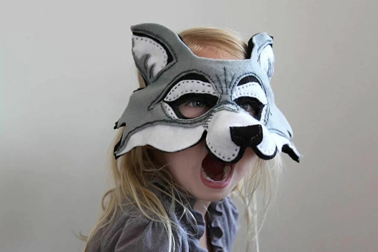 Маска волк. Детские новогодние маски. Новогодняя маска волка. Маска волка из фетра.
