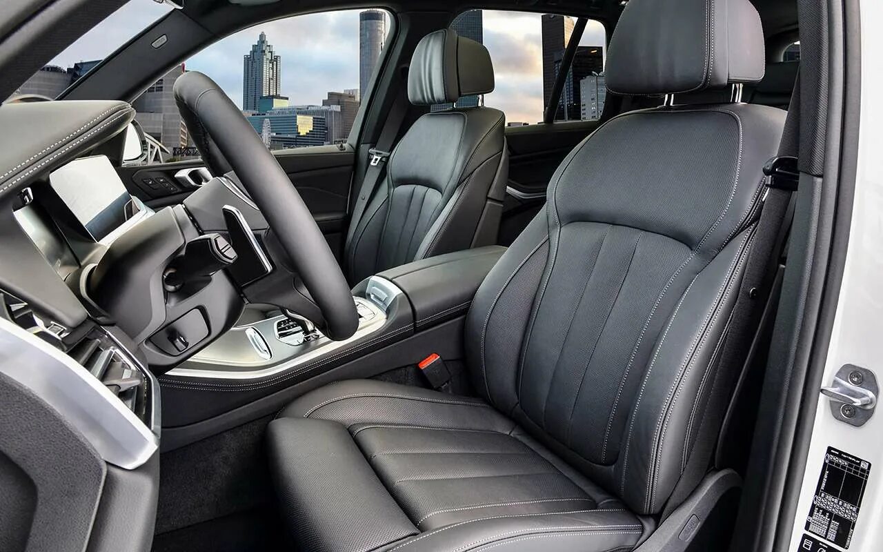 Сиденья бмв g05. Bmw x5 xdrive30d. сидения бмв х5 g05. bmw x5 g05 interior. сиденья bmw x5.