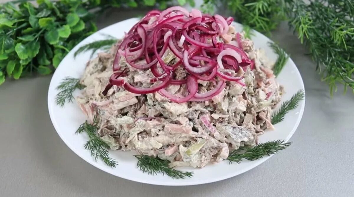 Говядина рецепты с уксусом. Мясной салат. Сало мясное. Очень вкусный салат с говядиной. Салаты с говядиной на праздничный стол.