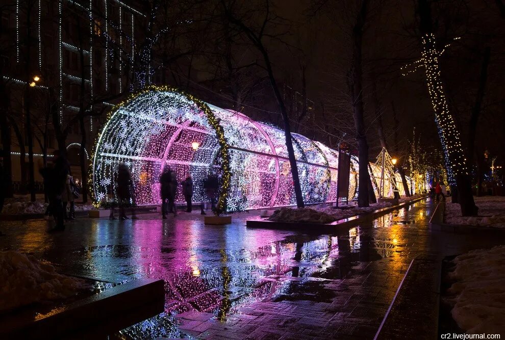 Где можно погулять в москве в марте. Красивые места в Москве. Новогодняя Москва. Самые красивые места Москвы. Москва парк ночью.