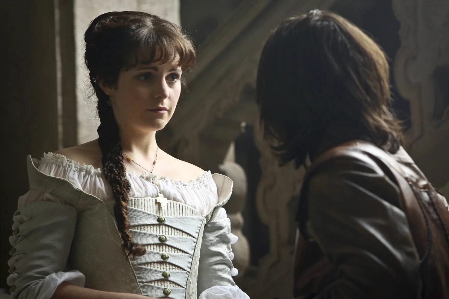 Мушкетеры сериал bbc. Мушкетёры 2014 сериал люк паскуалино. Мушкетеры 2014 портос. Арамис мушкетер. Арамис 2013 три мушкетера фильм.