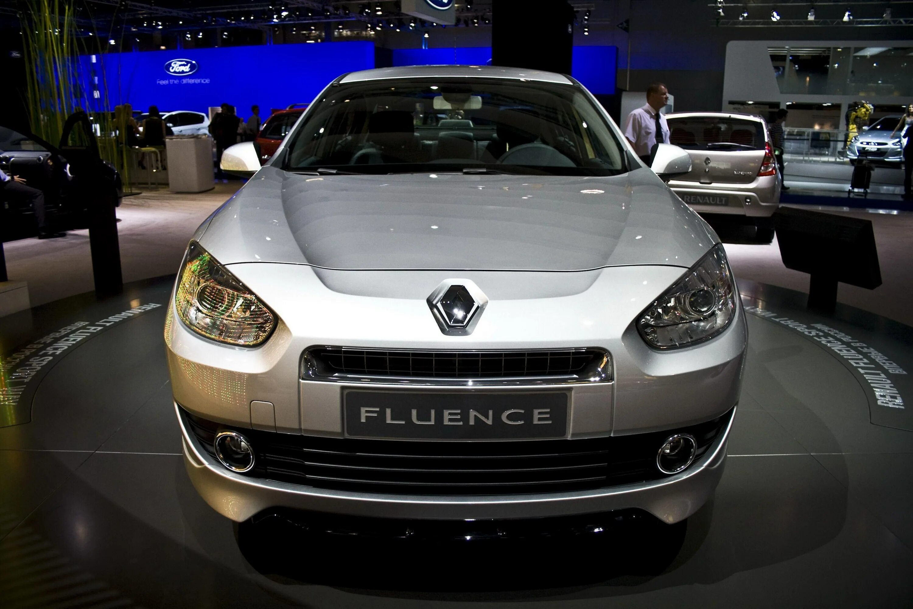 Renault Fluence. Renault Fluence 2010. Renault Fluence Tuning. Рено Флюенс 2011. Тюнинг рено флюенс