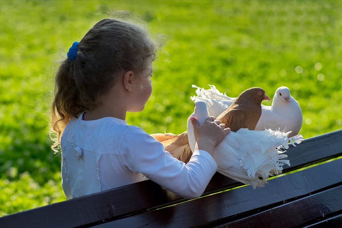 маленькое счастье фото. счастье у наших маленьких ворот. с днем защиты детей. счастье у наших маленьких ворот. дети радуются.