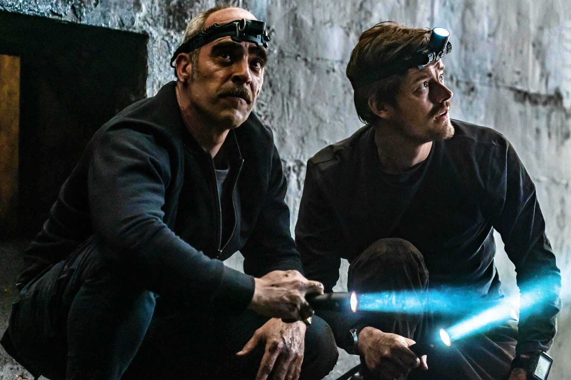 Идеальное ограбление фильм 2021. Воздушное ограбление дата выхода. Идеальное ограбление фильм 2020. Одни из нас сериал. Легендарное ограбление фильм 2019.