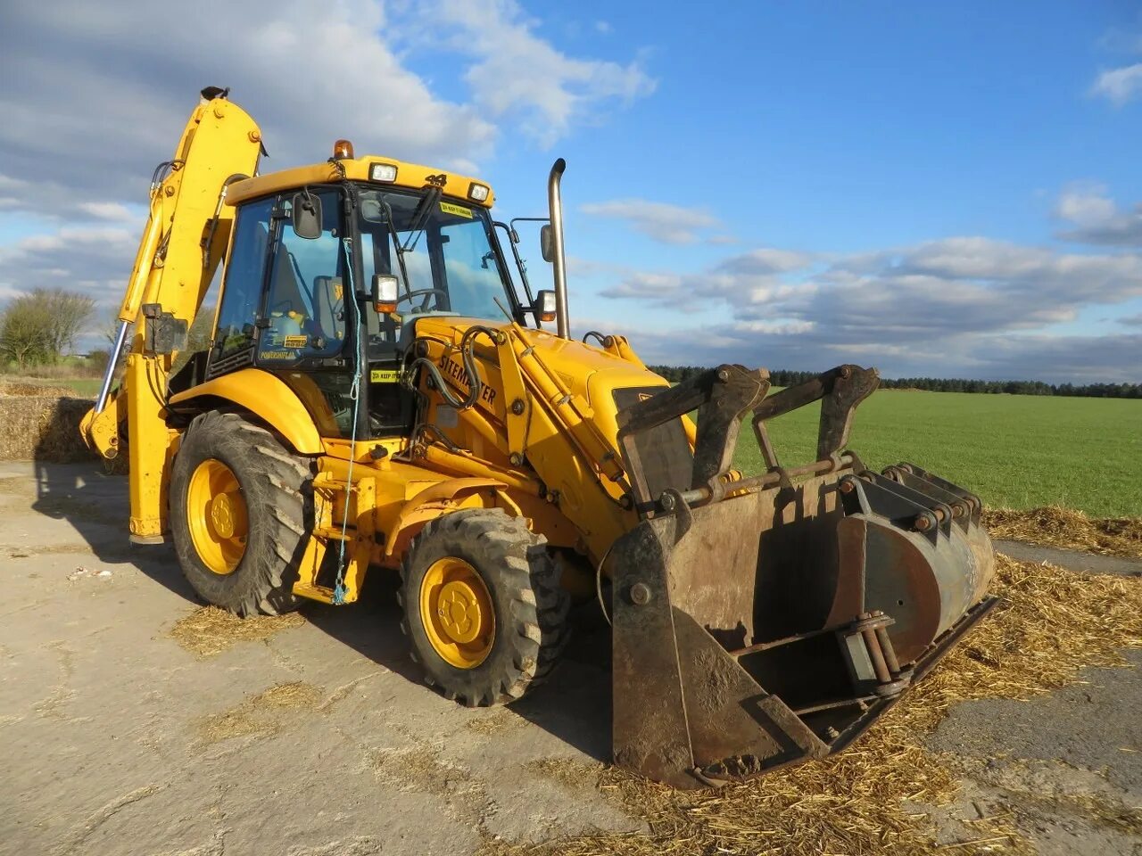 Jcb 3cx зима. Погрузчик cat 434f. Б у экскаваторы погрузчики свердловская область. Катерпиллер 428 д. Б у экскаваторы погрузчики свердловская область.