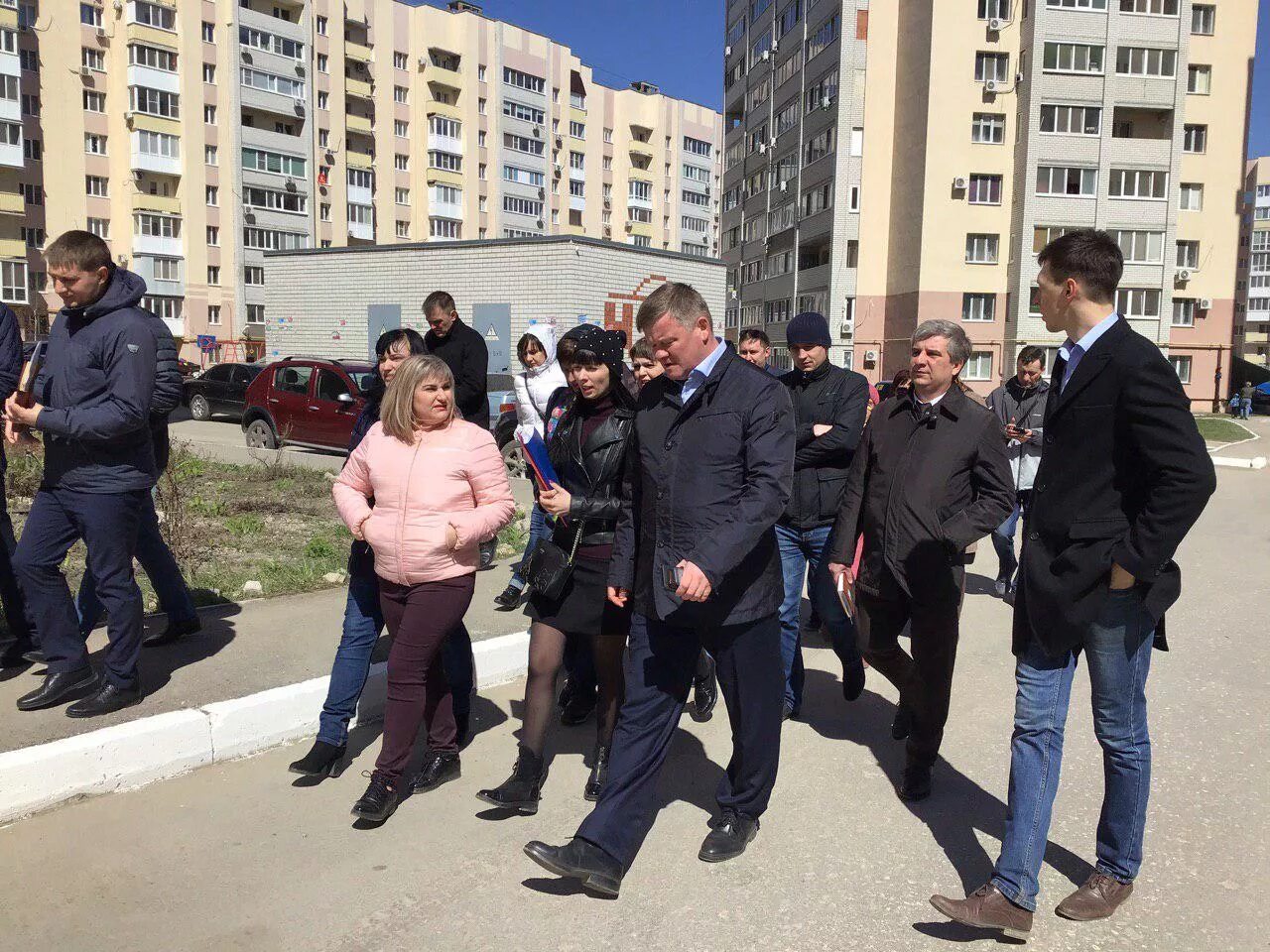 инна авиатор. 34 школа саратов авиатор. авиатор директор. мартенюк евгений иванович. гимназия авиатор саратов.